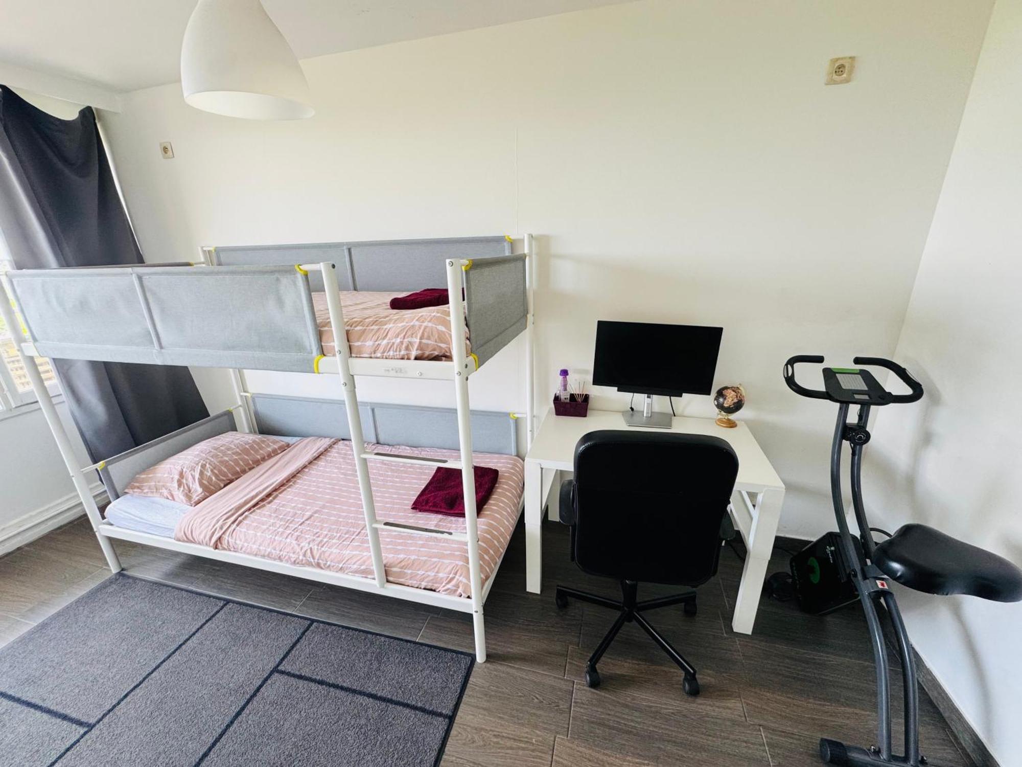 Appart Meuble 92M2 + 2 Terrasses - Brussels, Brussels